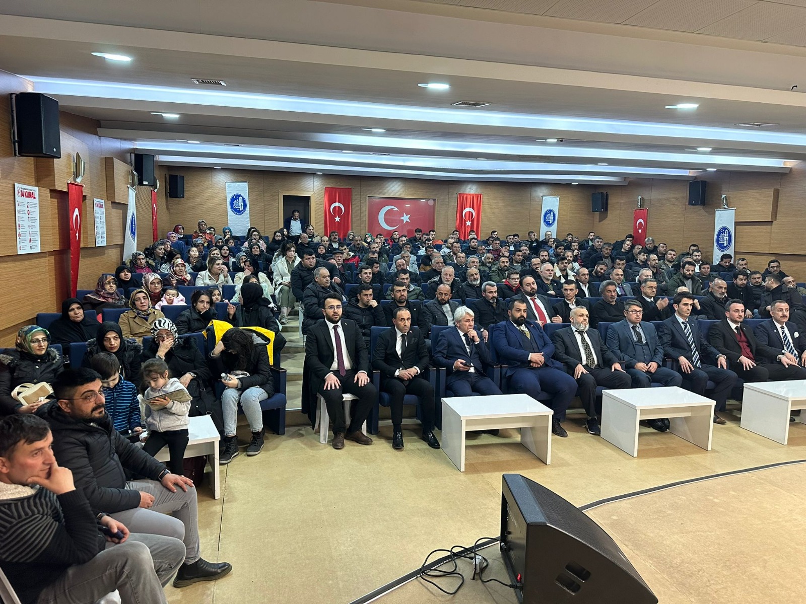 YENÄ°DEN REFAHâ€™TA TEMAYÃœL HEYECANI!